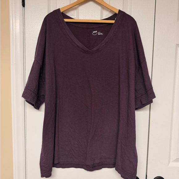 NWT Aerie Voop Oversized Boyfriend Deep Plum Short Sleeve T-Shirt XS Oversized - Picture 2 of 5